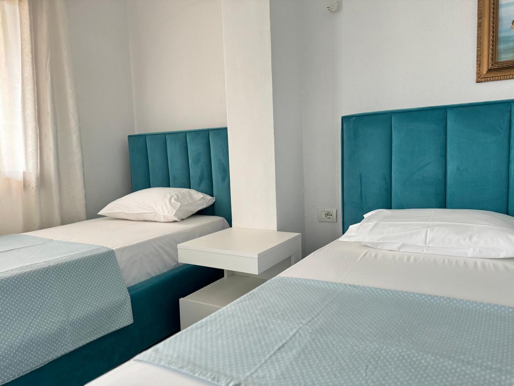 Ionian View B&B Himare Cameră foto
