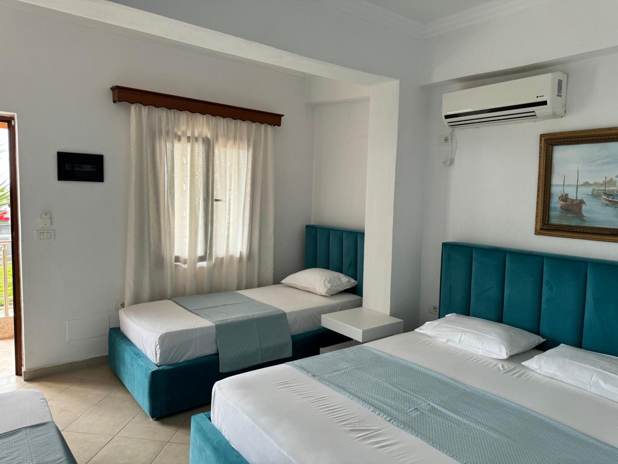 Ionian View B&B Himare Cameră foto